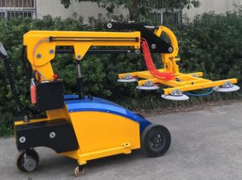 Intelligent Robot Glass Manipulator for Transportation